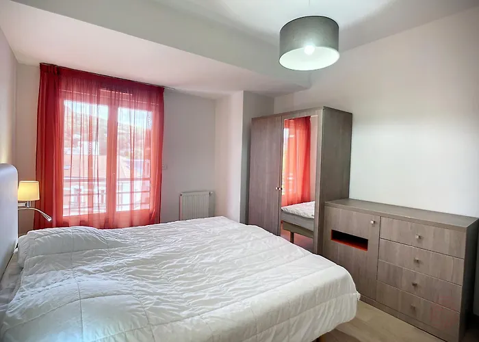 Apartment Bel F2 Climatise, Terrasse, Parking, A 50m Des Thermes De Lamalou-les-bains, Animaux Acceptes - Fr-1-451-193 Lamalou-les-Bains